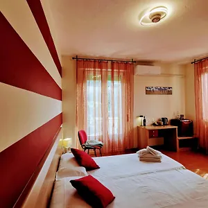  Affittacamere Ristorante Le Rasole Italia